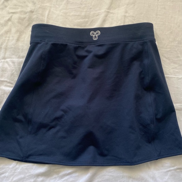 TNA Triumph Skirt - Picture 3 of 6